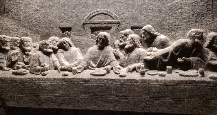 Salt relief of the Last Supper in a cave.