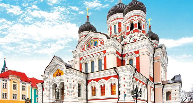 Nahaufnahme der Architektur der Alexander-Newski-Kathedrale.