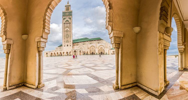 Architectural view of a grand mosque.