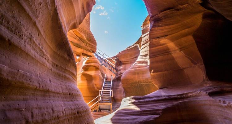 Vue panoramique à travers Antelope Canyon.