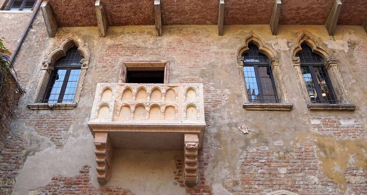 Julia's balkon in Verona, een beroemd balkon uit 'Romeo en Julia'.