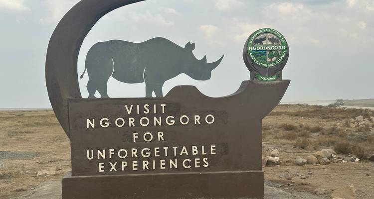 Sign welcoming visitors to Ngorongoro.
