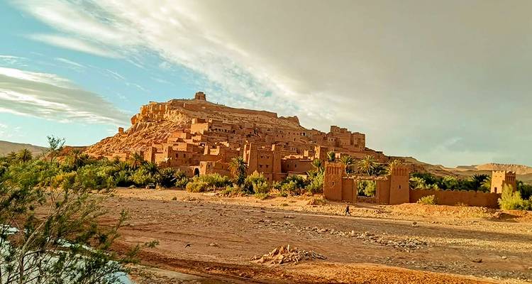 Aït Benhaddou, un village fortifié historique au Maroc.