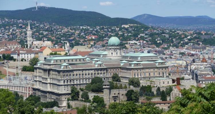 El Castillo de Buda con vista a Budapest.
