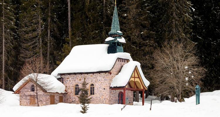 Snowshoeing in the Dolomites - Premium Adventure - Exodus Adventure Travels 9