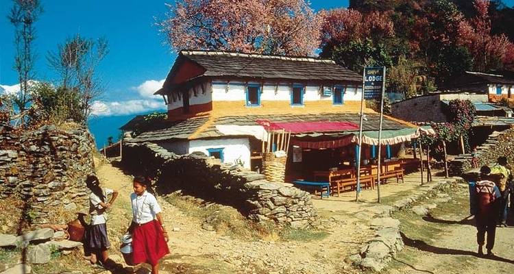Excursionismo al Santuario del Annapurna - Exodus Adventure Travels 7