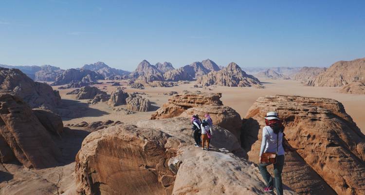 Circuito a Petra y Wadi Rum - Exodus Adventure Travels 1