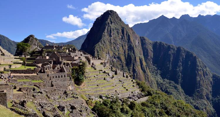 Machu Picchu ruins with a clear mountain background