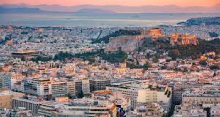 Vista panorámica de Atenas con la Acrópolis.