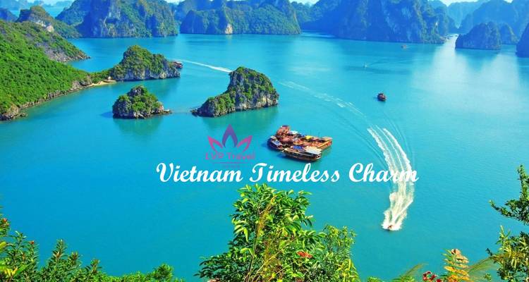 Promotionele samengestelling van Halong Bay-eilanden met snelbootkielzog en marketingtekst overlay.