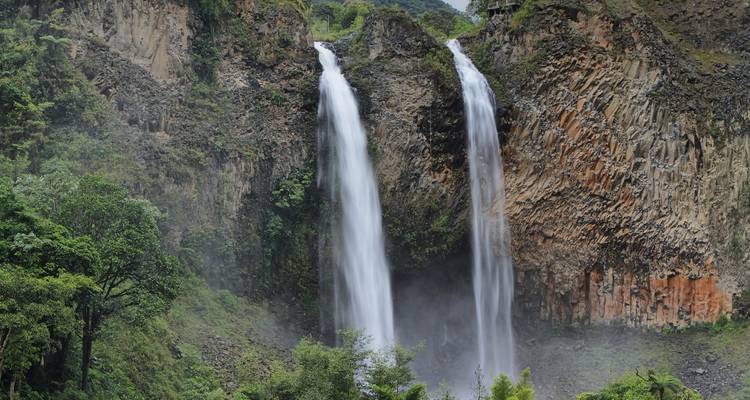 De Quito a Lima: Pueblos surferos y Aguas Termales - G Adventures 1