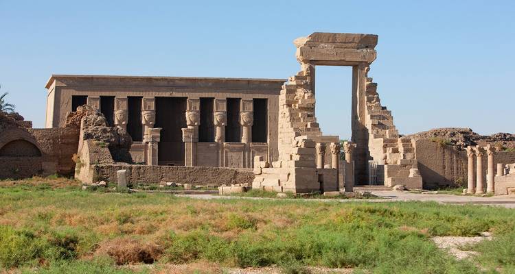 Splendors of Egypt & the Nile (2024) (Cairo to Cairo, 2024) (8 destinations) - Uniworld Boutique River Cruise Collection 8