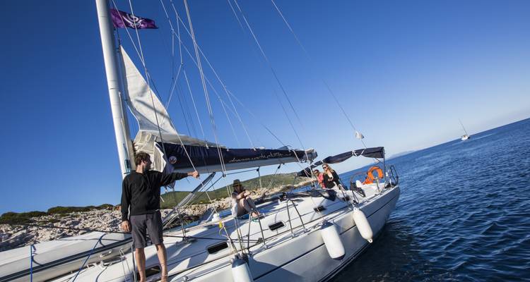 Navegar por Croacia de Dubrovnik a Split - G Adventures 2
