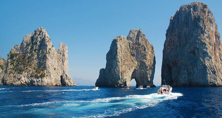 Navega por Italia: de Amalfi a Procida - Intrepid Travel 1