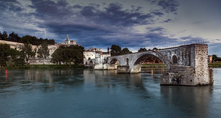 Provence Classic 5 nights - Avignon, Arles... - Discover France Adventures 1