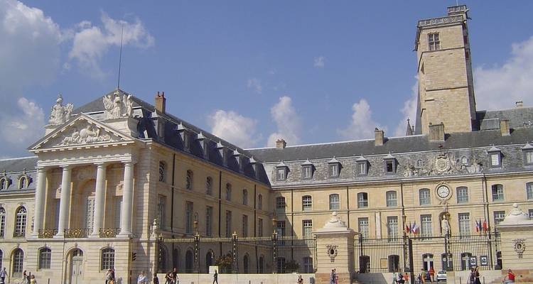 Visite à pied de la Bourgogne - Discover France Adventures 8