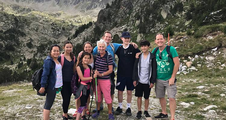 Vacances d'été en famille dans les Pyrénées avec des adolescents - Intrepid Travel 2