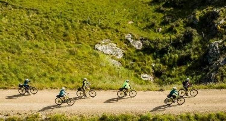 Lac Dunstan et sentier ferroviaire central d'Otago - Adventure South 10