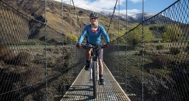 Lake Dunstan and Otago Central Rail Trail - Adventure South 7
