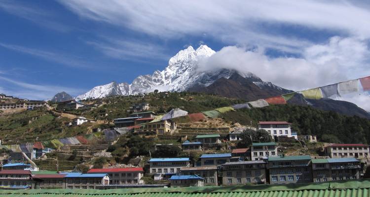 Excursión de lujo al campamento base del Everest - Ace the Himalaya 10