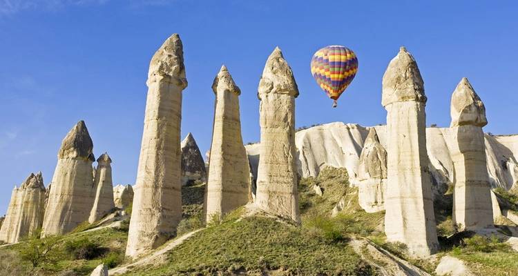De Estambul a Capadocia 3 días en avión - Alaturka Turkey – Tours & Blue Cruises 1