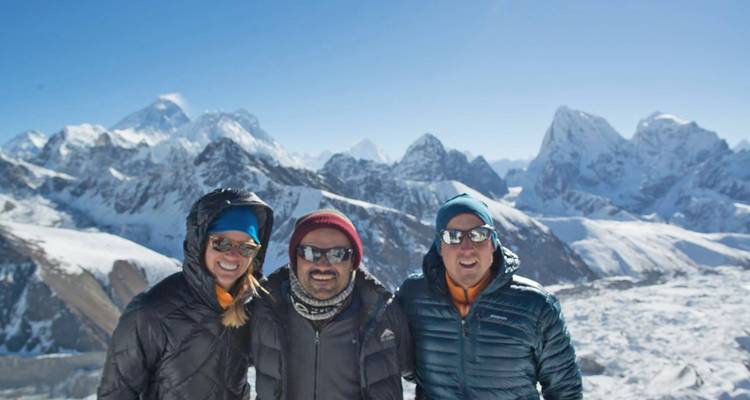 Excursión al alojamiento de lujo en el campamento base del Everest - Himalayan Glacier Adventure and Travel Company 3