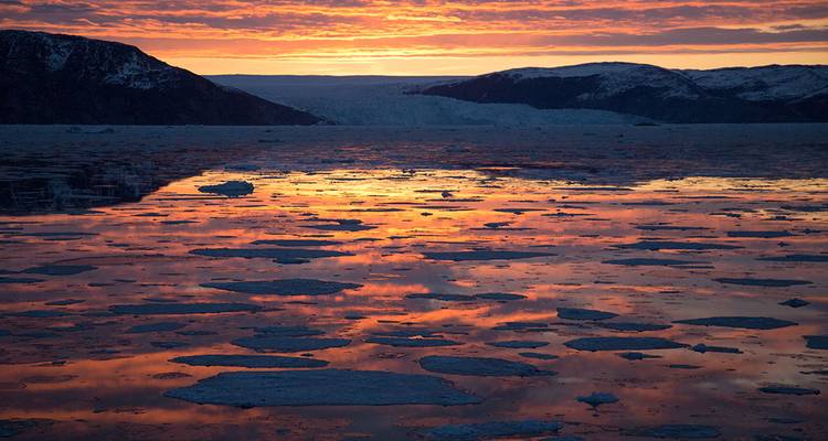 Odyssée des glaces du Groenland occidental : Glaciers et icebergs - Intrepid Travel 1