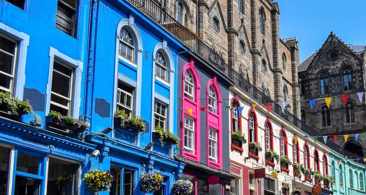 Edinburgh for Hogmanay (NYE) (5 Days) (1 destination) - Contiki 3