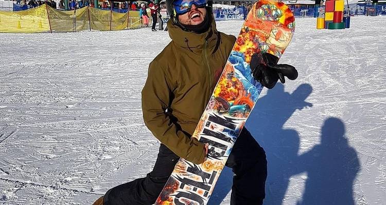 Ski Canada - Contiki 7