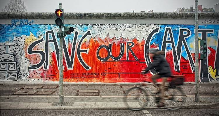 De Budapest a Berlín: muros de grafiti y mercados - G Adventures 8