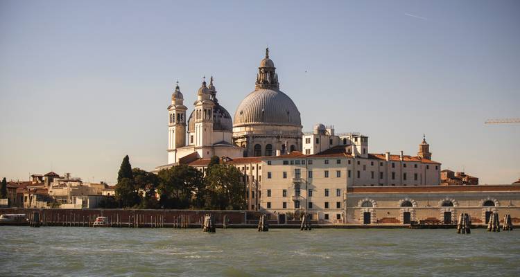 Rome to London Quest (Summer) - Contiki 9