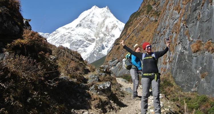 Itinerario de excursionismo de 13 días al circuito de Manaslu por el valle de Tsum y Larkya La - Nepal Hiking Pvt. Ltd. 8