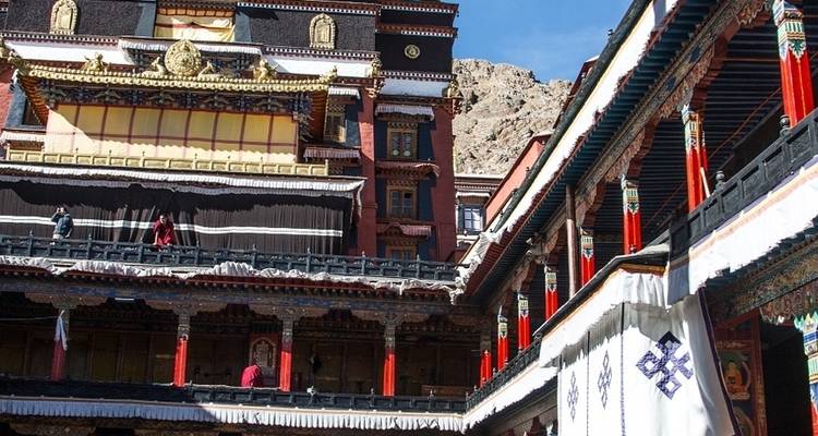 Katmandou - Camp de base de l'Everest - Lhassa Circuit terrestre au Tibet - 08 jours - Nepal Hiking Pvt. Ltd. 9