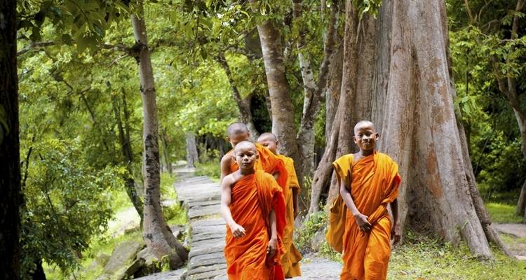 Caminos culturales: circuito de 14 días por Vietnam y Camboya - Legend Travel Group 1