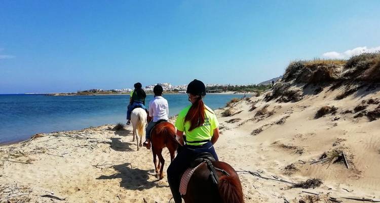 Aventure multi- activités dans les îles Cyclades - Trails Beyond 8