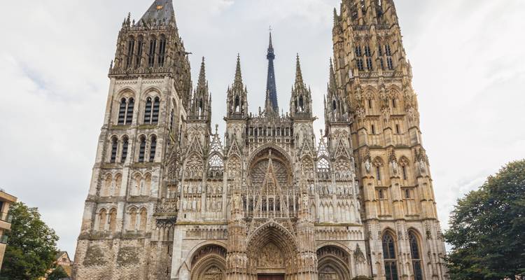 From the Côte Fleurie beaches to Paris (port-to-port cruise) (from Honfleur to Paris) - CroisiEurope River Cruises 7