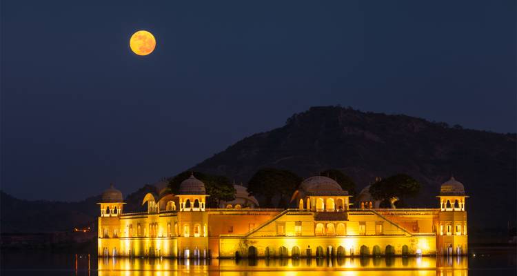 Diwali Celebration With Golden Triangle Tour - Fixed Departure (17 Oct - 24 Oct 2025) - GeTS Holidays 2