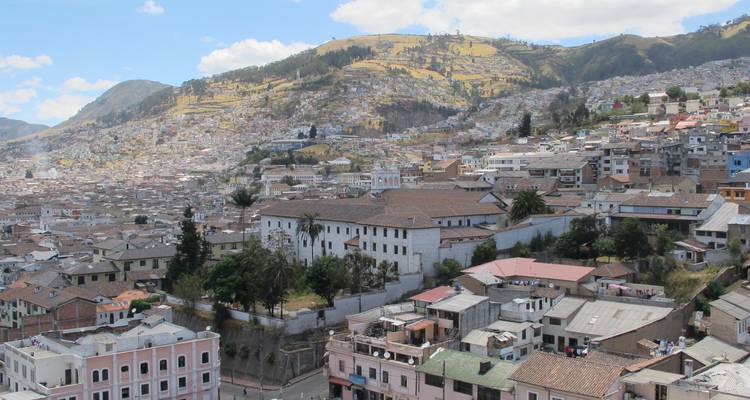 Circuito por la ciudad colonial y la Línea del Ecuador - Adventure Journeys 7