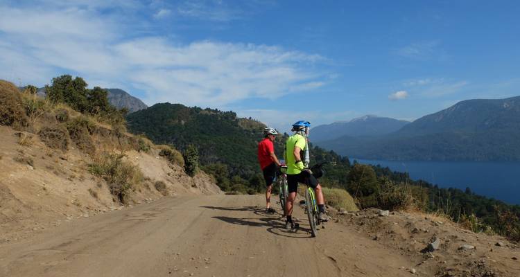 Cyclisme dans la région des lacs du Chili et de l'Argentine - Exodus Adventure Travels 3