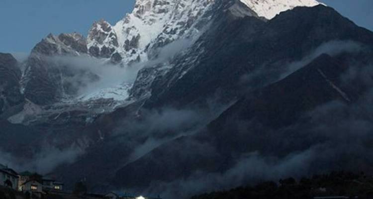 Everest Base Camp Heli Trek - Ace the Himalaya 3