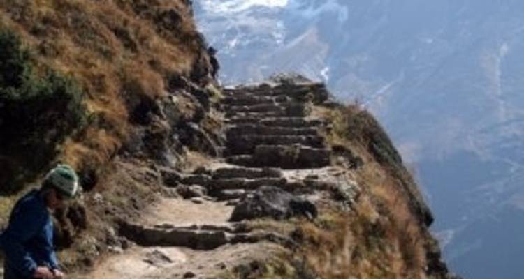 Everest Adventure - Ace the Himalaya 8
