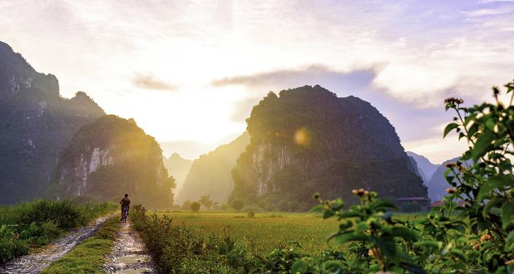 Vietnam Intro 9 Day - INTRO Travel 10