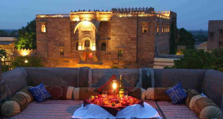 Taj Mahal y vida silvestre con estancia real en castillos - Swastik India Journeys 7