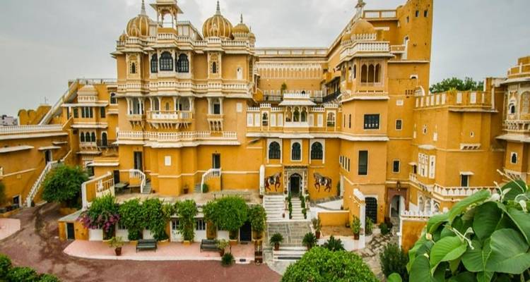 Taj Mahal y vida silvestre con estancia real en castillos - Swastik India Journeys 2