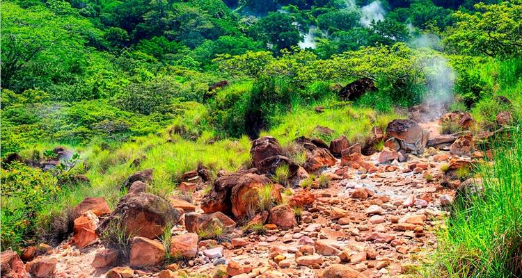 Mountains & Beaches in Costa Rica - Green World Adventures 3