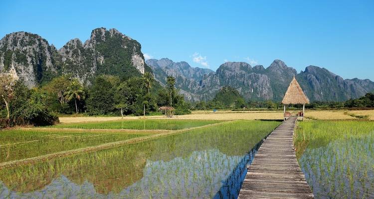 Camboya y Laos al Descubierto - Contiki 6