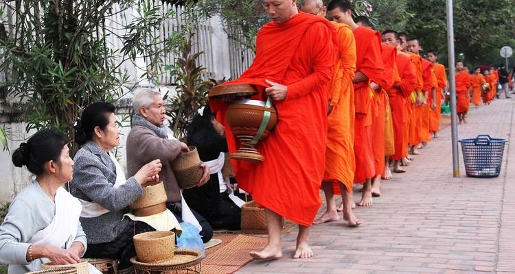 Camboya y Laos al Descubierto - Contiki 7