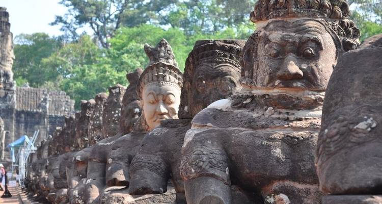 Premium Cambodia & Vietnam in Depth (including Dalat) - Intrepid Premium 1