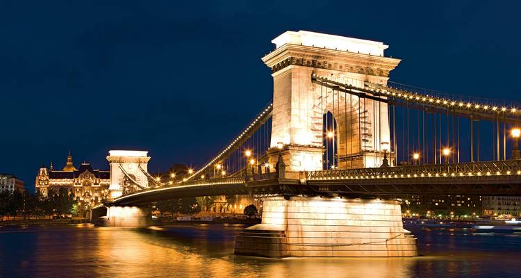 Mercados de vacaciones del Danubio (2024) (De Passau a Budapest, 2024) - Uniworld Boutique River Cruise Collection 2