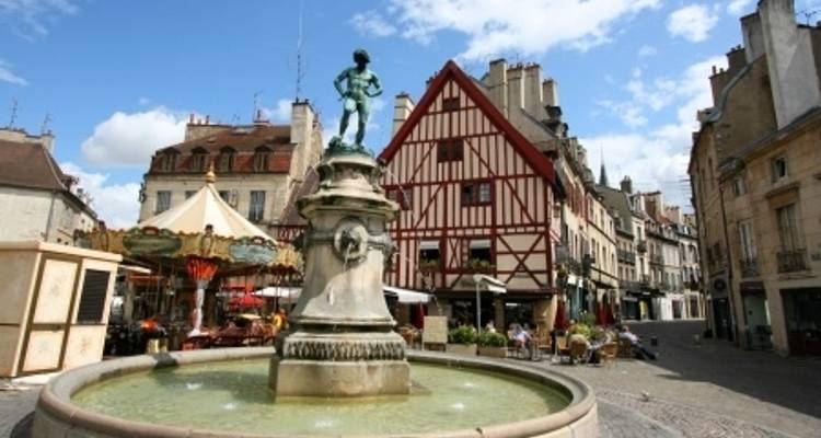 Fine Food and Wines on a Cruise through the Burgundy Region (port-to-port cruise) (8 destinations) - CroisiEurope River Cruises 8